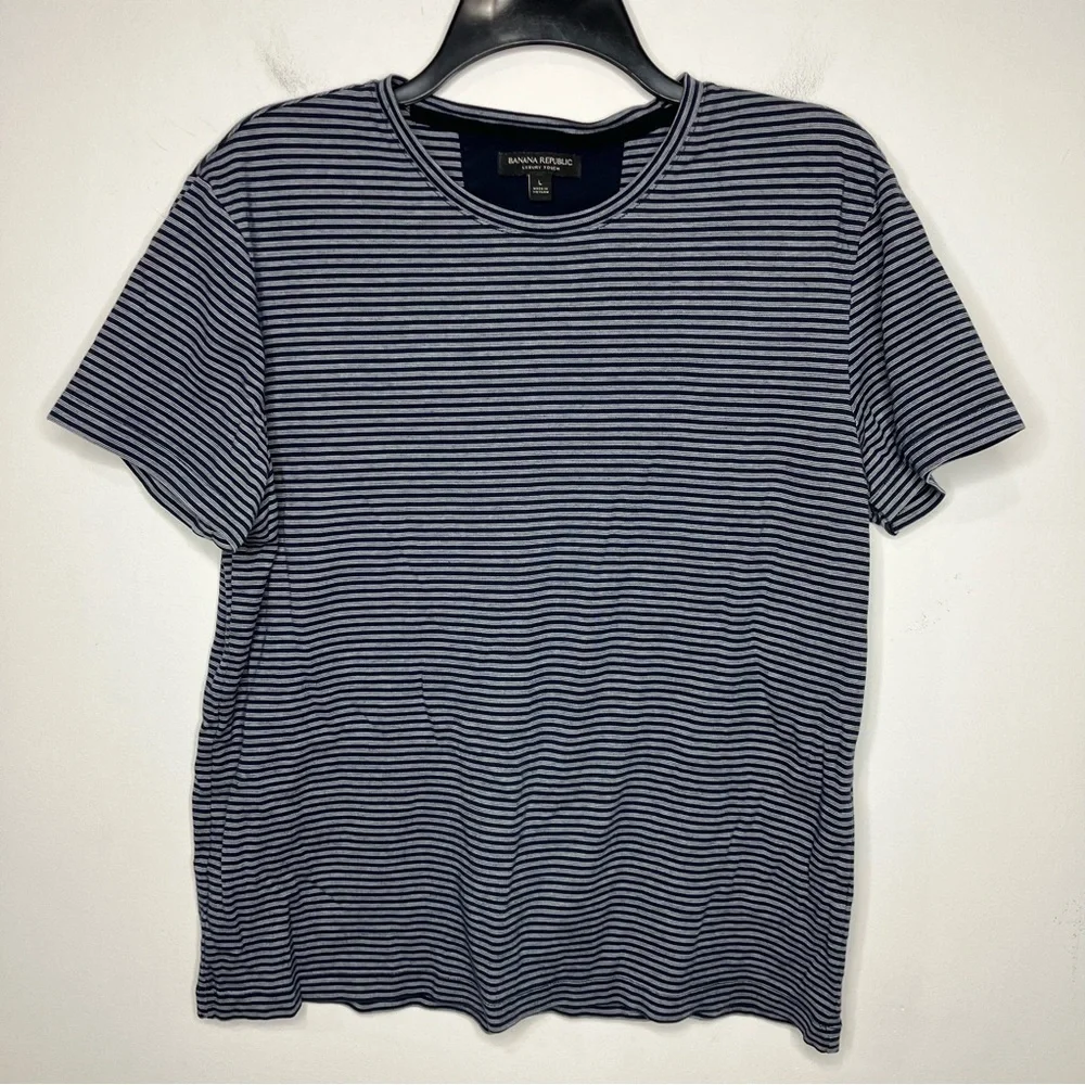 Banana Republic luxury‎ touch striped tee size large